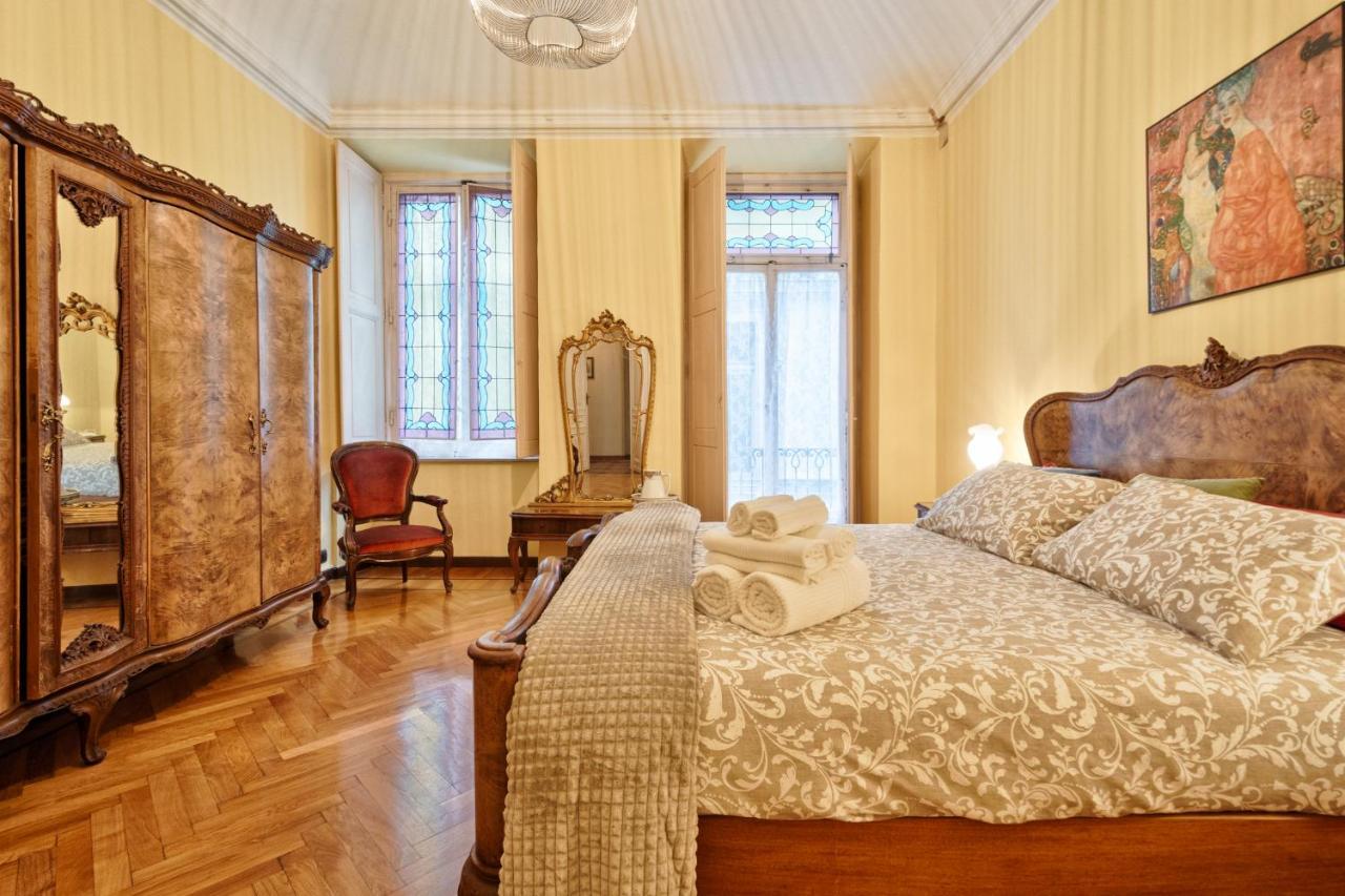 Acadamis -Il Rifugio Dei Mercanti- Piazza Castello Turin Extérieur photo